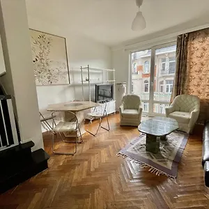 Superbe Duplex Avec Jacuzzi Brüssel