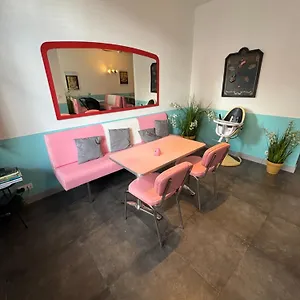 Guest house Le Village D'ezra, Brussels